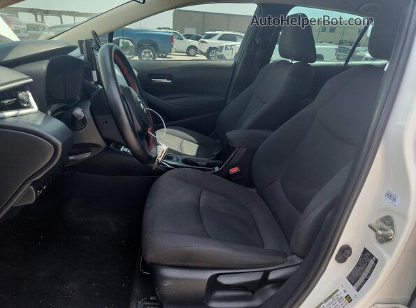 5YFEPRAE7LP042613 2020 TOYOTA COROLLA White Front interior view