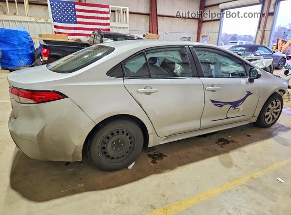 5YFEPRAE9LP119353 2020 TOYOTA COROLLA Silver Widok z przodu