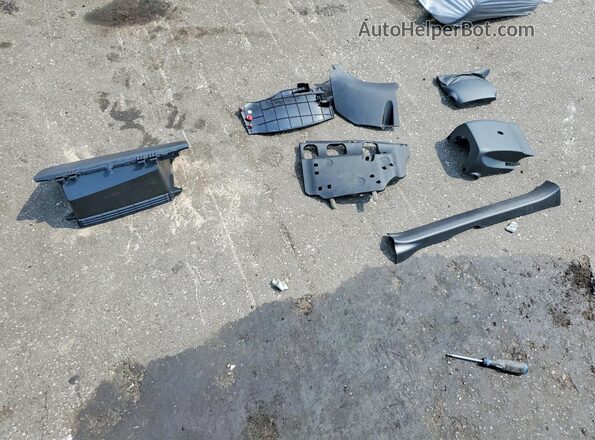 5YFFPRAE6LP094755 2020 TOYOTA COROLLA Red Вид підкапотного простору