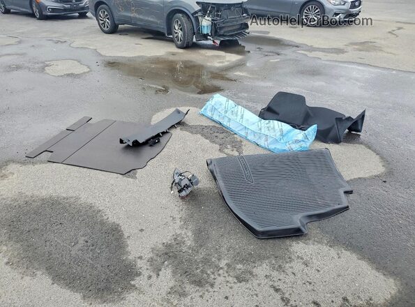 5YFP4MCE8TP276549 2026 TOYOTA COROLLA Gray ძრავის განყოფილების ხედი