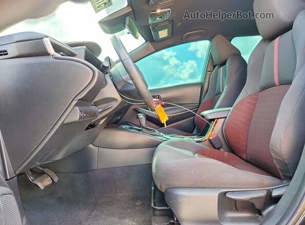 5YFS4MCE0RP175265 2024 TOYOTA COROLLA Черный Вид салона спереди