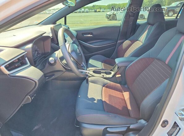 5YFS4MCE3SP236498 2025 TOYOTA COROLLA White Vista interior delantera