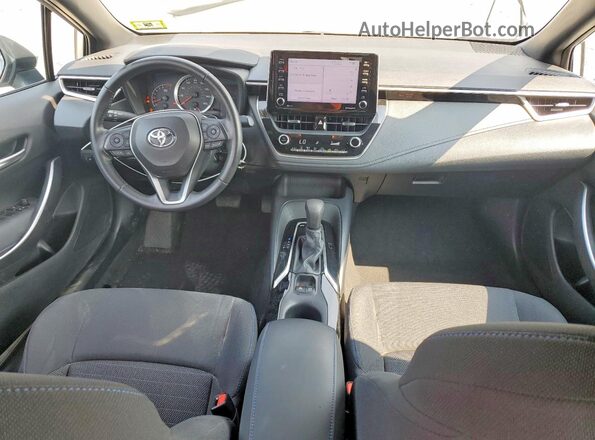 5YFS4MCE5MP076434 2021 TOYOTA COROLLA Silver Widok deski rozdzielczej