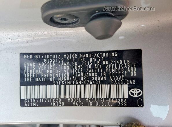 5YFS4MCE5MP076434 2021 TOYOTA COROLLA Silver Widok komory silnika
