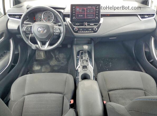 5YFS4MCE8MP063452 2021 TOYOTA COROLLA Белый Вид панели приборов