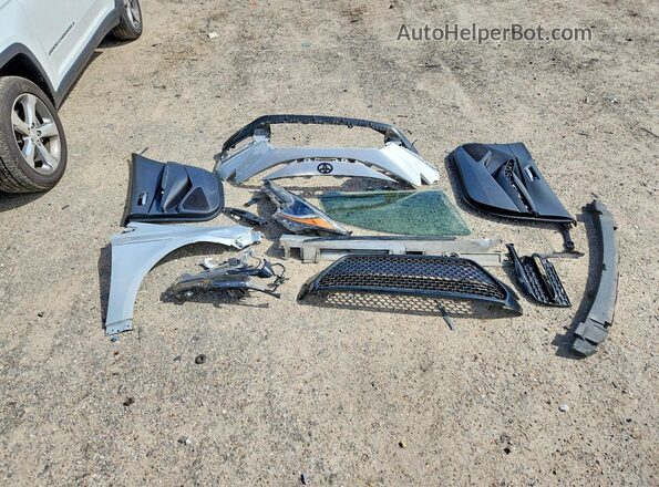 5YFS4MCE9NP122171 2022 TOYOTA COROLLA Silver Vista del compartimento del motor