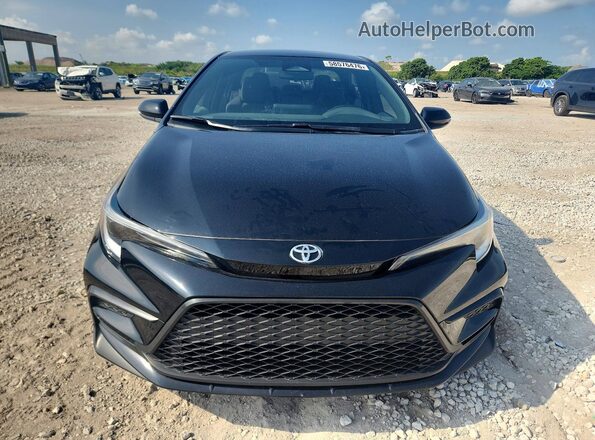 5YFS4MCEXRP215612 2024 TOYOTA COROLLA Черный Вид спереди