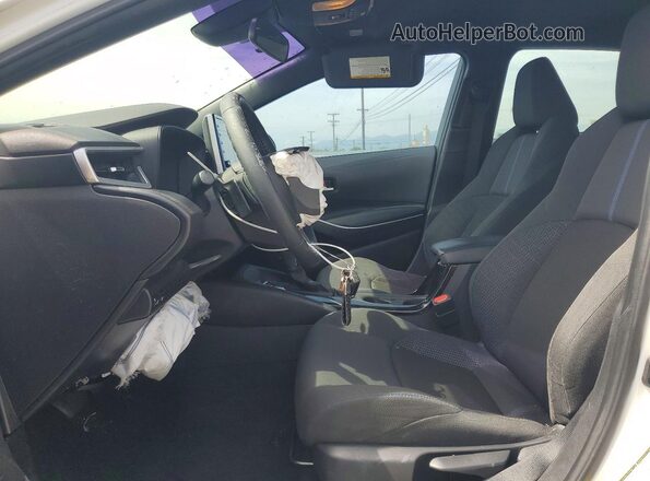 5YFS4RCE5LP046975 2020 TOYOTA COROLLA White Front interior view