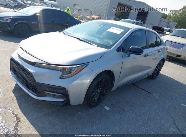5YFS4RCE5LP047401 2020 TOYOTA COROLLA Silver Vista tres cuartos delantera izquierda