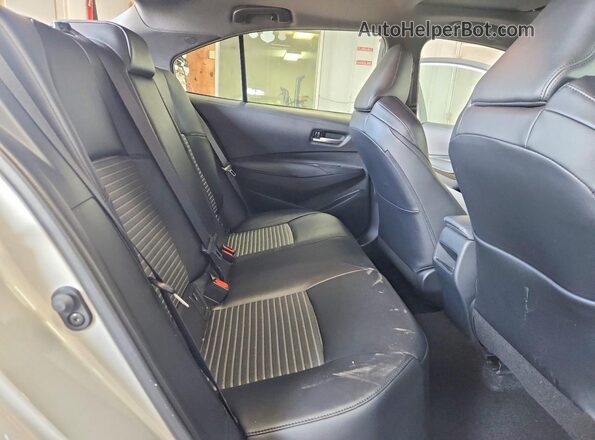 5YFT4MCE2NP139138 2022 TOYOTA COROLLA Silver Widok tylnych siedzeń