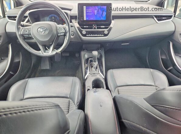 5YFT4MCE7PP152048 2023 TOYOTA COROLLA Белый Вид панели приборов