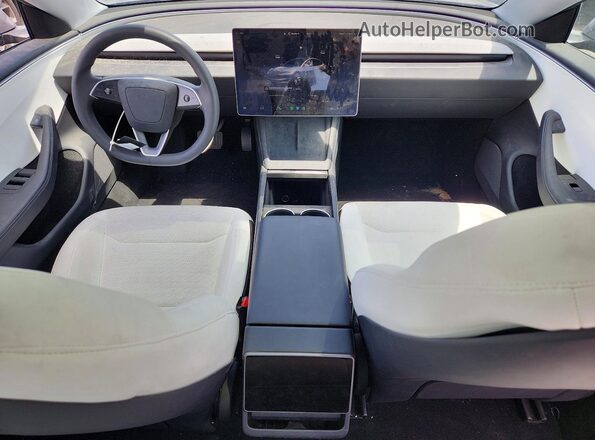 5YJ3E1EA0SF041609 2025 TESLA MODEL Gray Widok deski rozdzielczej
