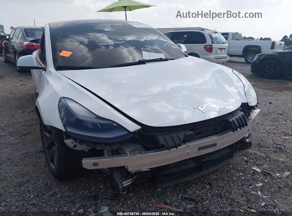 5YJ3E1EA1NF160581 2022 TESLA MODEL 3 White Widok z przodu
