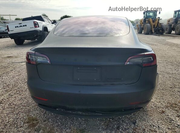 5YJ3E1EA2JF013356 2018 TESLA MODEL Charcoal Հետևի տեսք
