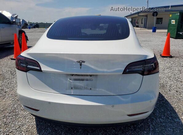 5YJ3E1EA2JF014748 2018 TESLA MODEL White Հետևի տեսք
