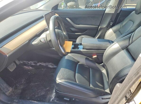 5YJ3E1EA2JF171468 2018 TESLA MODEL Black Front interior view