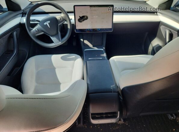 5YJ3E1EA2MF084545 2021 TESLA MODEL Серый Вид панели приборов