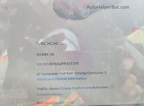 5YJ3E1EA2PF435295 2023 TESLA MODEL Red Սարքավորումների վահանակի տեսք