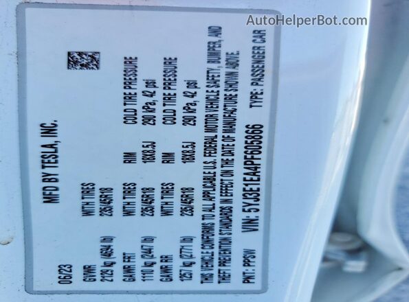 5YJ3E1EA4PF605866 2023 TESLA MODEL Белый Вид подкапотного пространства