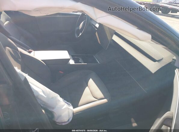 5YJ3E1EA4SF049972 2025 TESLA MODEL 3 Black წინა სალონის ხედი
