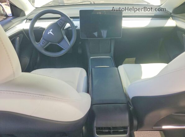 5YJ3E1EA5NF373582 2022 TESLA MODEL White Widok deski rozdzielczej