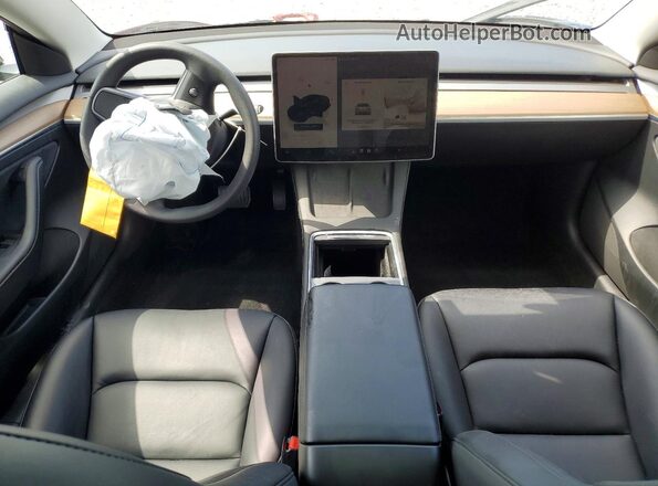 5YJ3E1EA5PF645602 2023 TESLA MODEL Черный Вид панели приборов