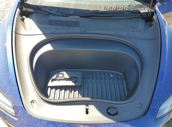5YJ3E1EA5SF003504 2025 TESLA MODEL Blue Widok wnętrza z tyłu
