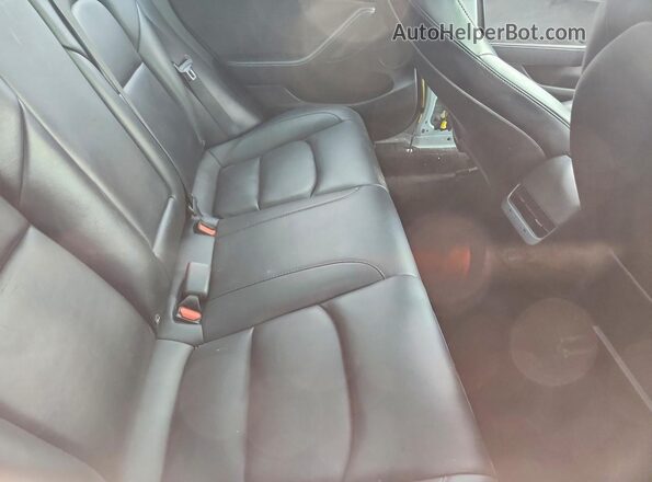5YJ3E1EA6MF092213 2021 TESLA MODEL White უკანა სავარძლების ხედი