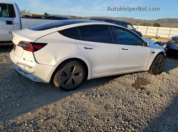 5YJ3E1EA6PF579237 2023 TESLA MODEL Белый Передняя правая четверть