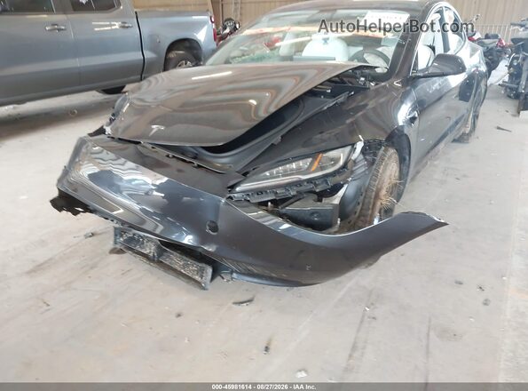 5YJ3E1EA6RF835914 2024 TESLA MODEL 3 Gray Widok z przodu