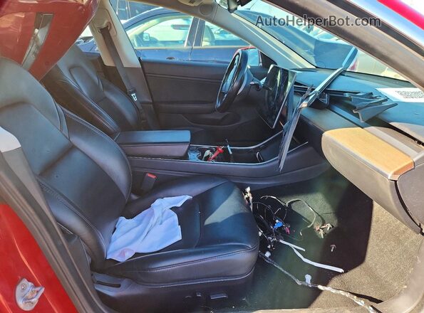 5YJ3E1EA9KF435898 2019 TESLA MODEL Red Vista interior delantera