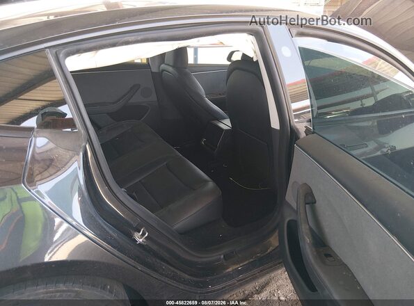 5YJ3E1EA9SF883932 2025 TESLA MODEL 3 Gray Вид наклейки з VIN-кодом