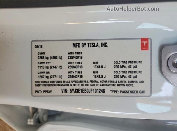 5YJ3E1EB0JF101248 2018 TESLA MODEL White ძრავის განყოფილების ხედი