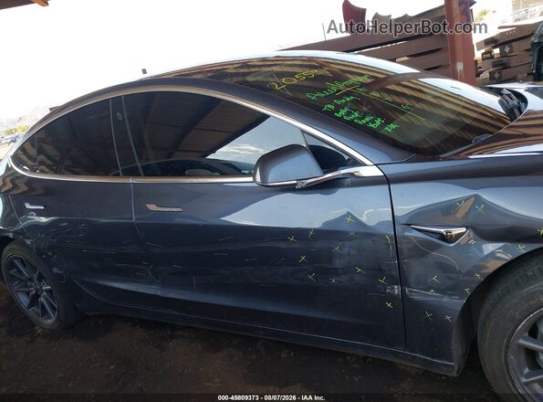 5YJ3E1EB0KF205594 2019 TESLA MODEL 3 Gray Вид задньої частини салону