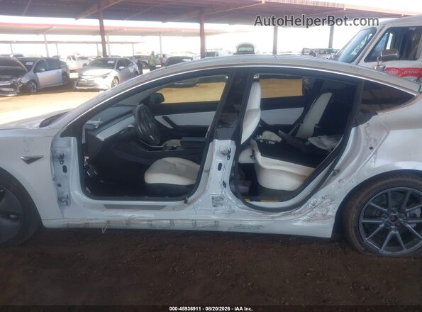 5YJ3E1EB0KF213601 2019 TESLA MODEL 3 White Панорамний вид салону 360°