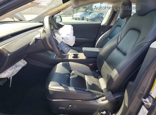 5YJ3E1EB0MF936657 2021 TESLA MODEL Gray Front interior view
