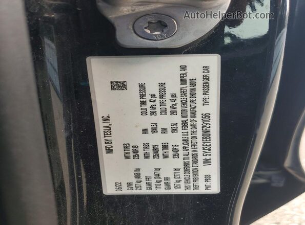 5YJ3E1EB0NF291056 2022 TESLA MODEL Black Widok komory silnika