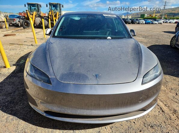 5YJ3E1EB0SF996757 2025 TESLA MODEL Silver Front view