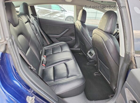 5YJ3E1EB1JF064419 2018 TESLA MODEL Blue Widok wnętrza z tyłu