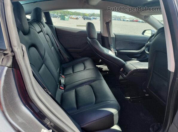 5YJ3E1EB1JF082936 2018 TESLA MODEL Gray Rear seats view