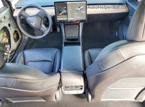 5YJ3E1EB1LF711971 2020 TESLA MODEL Gray Dashboard view