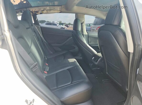5YJ3E1EB1NF124656 2022 TESLA MODEL White Հետևի նստատեղերի տեսք