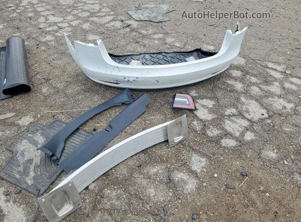 5YJ3E1EB1NF184016 2022 TESLA MODEL White ძრავის განყოფილების ხედი