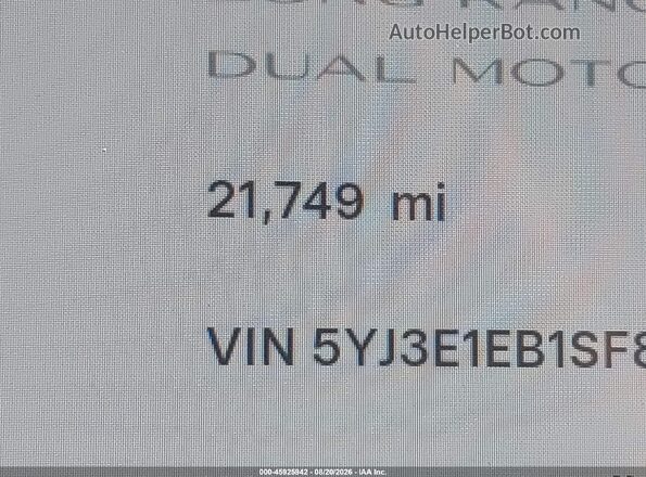 5YJ3E1EB1SF899986 2025 TESLA MODEL 3 Black Vista interior de 360 grados