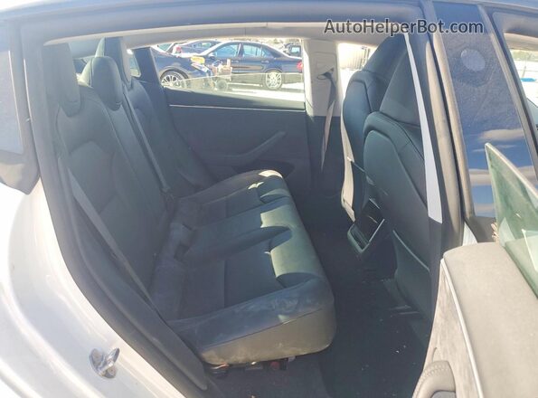 5YJ3E1EB1SF960608 2025 TESLA MODEL Белый Вид задних сидений