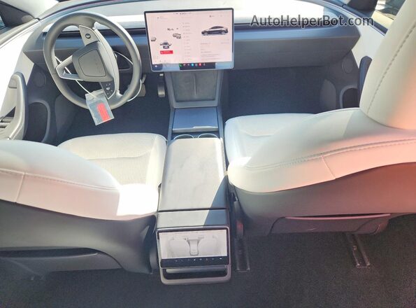 5YJ3E1EB1SF987811 2025 TESLA MODEL Угольный Вид панели приборов