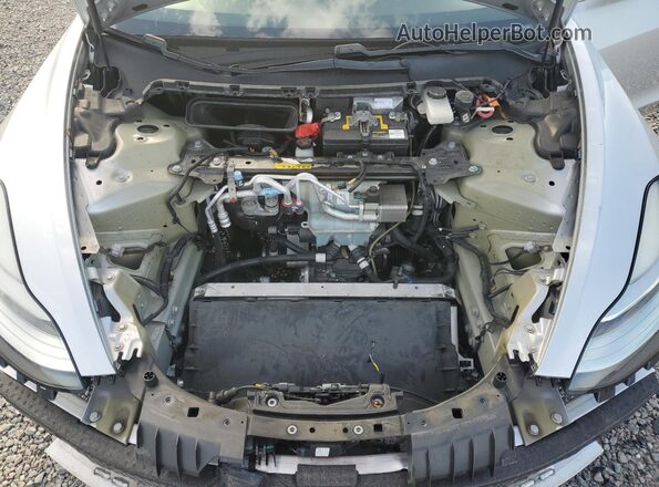 5YJ3E1EB2JF083335 2018 TESLA MODEL Silver Engine compartment view