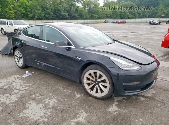 5YJ3E1EB2JF118746 2018 TESLA MODEL Черный Передняя правая четверть