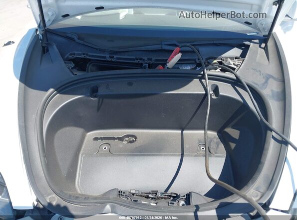 5YJ3E1EB2KF513124 2019 TESLA MODEL 3 White Rear view
