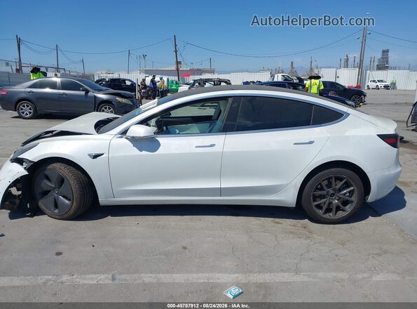 5YJ3E1EB2KF513124 2019 TESLA MODEL 3 White 360 interior view